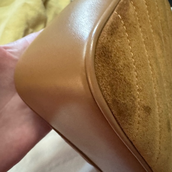 YSL camera bag is suede brown, very good condition beautiful color - Picture 6 of 17